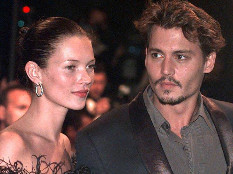 Kate Moss y Johnny Depp en una foto de archivo.