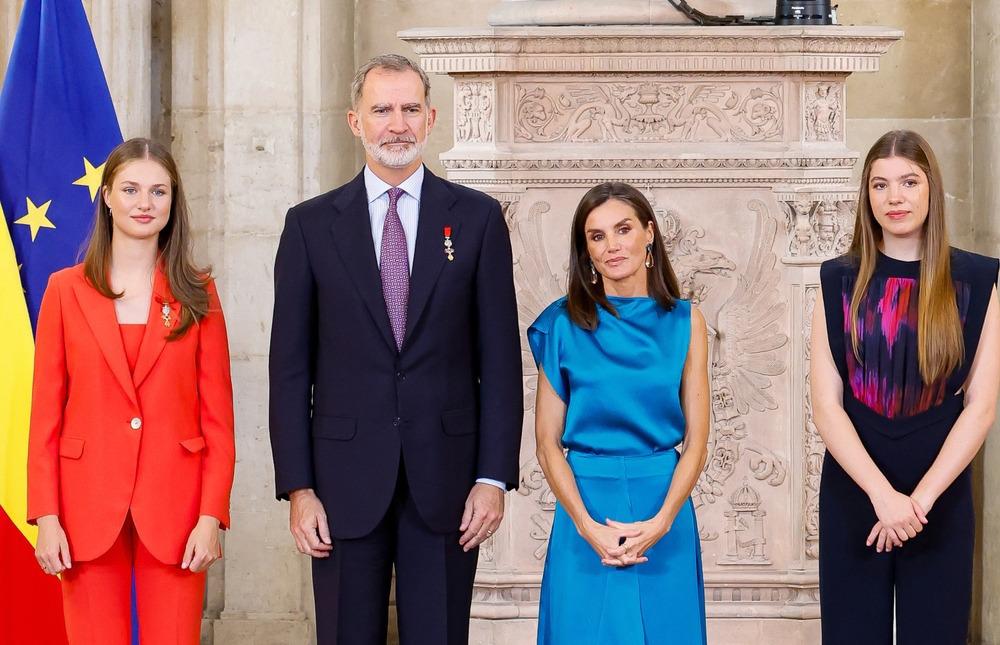 La monarquía española enfrenta años de escándalos y tensiones