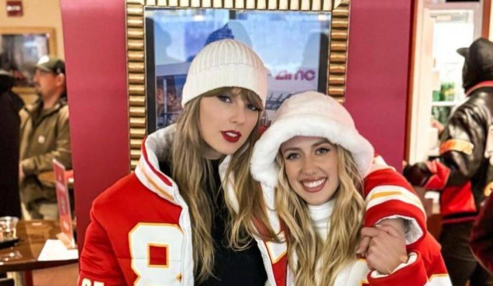 Hablando efusivamente de su amistad, le dijo a Page Sxi del New York Post: ’Es difícil en este momento conocer personas que son verdaderas y reales y que en cierto modo se encontraron. Realmente, quiero decir, hablan todo el tiempo y están realmente siendo buenas amigas’.