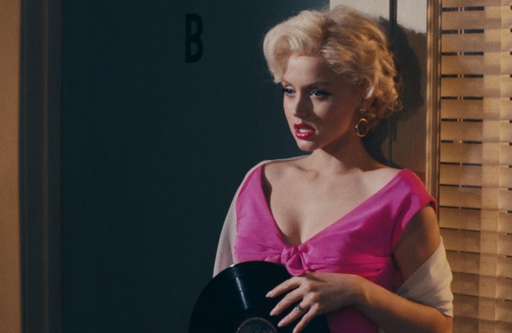 Brad Pitt defiende la elección de Ana de Armas para dar vida a Marilyn Monroe en ‘Blonde’