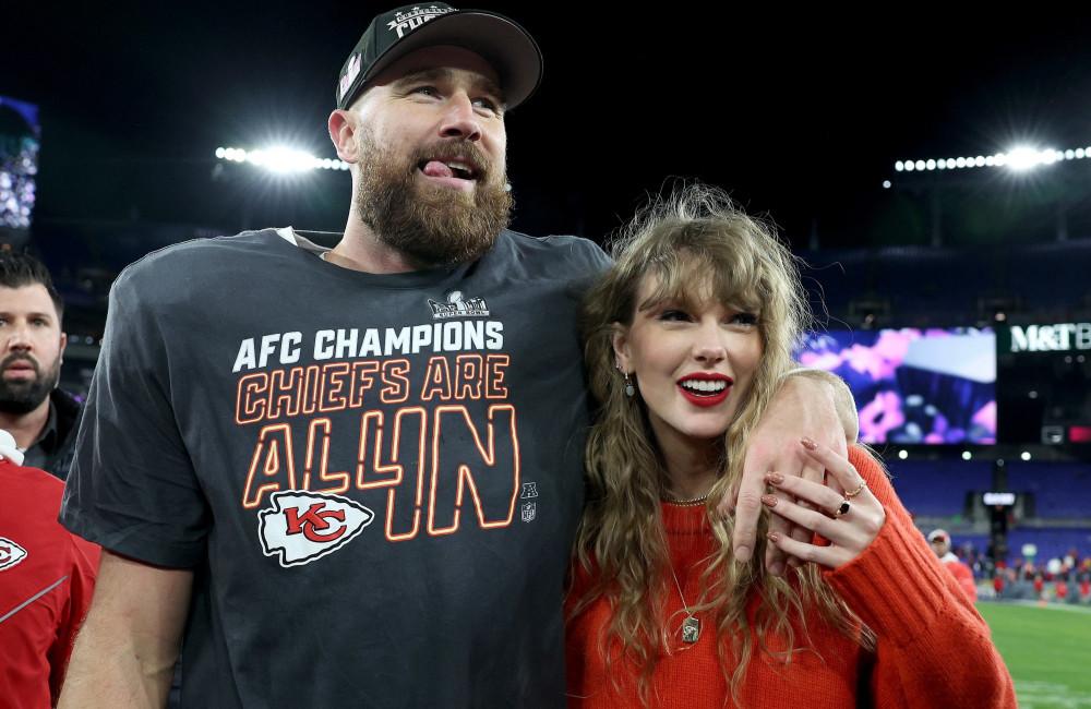 Presidente de los Chiefs ama la relación de Taylor Swift y Travis Kelce