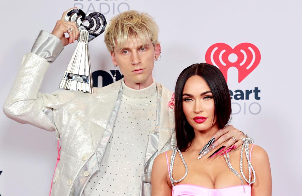 Megan Fox acudió a terapia tras el intento de suicidio de su prometido Machine Gun Kelly