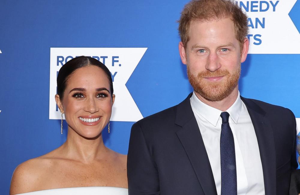 El príncipe Harry culpa a la prensa del aborto que sufrió Meghan