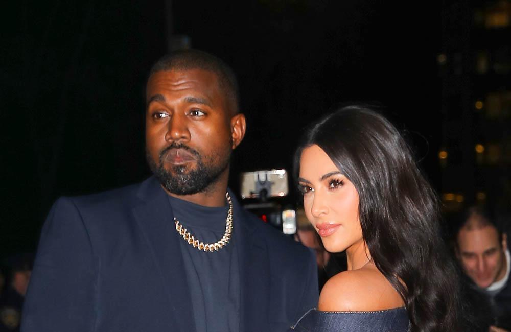 ¡No se rinde! Kanye West envió una camioneta llena de rosas a su ex Kim Kardashian