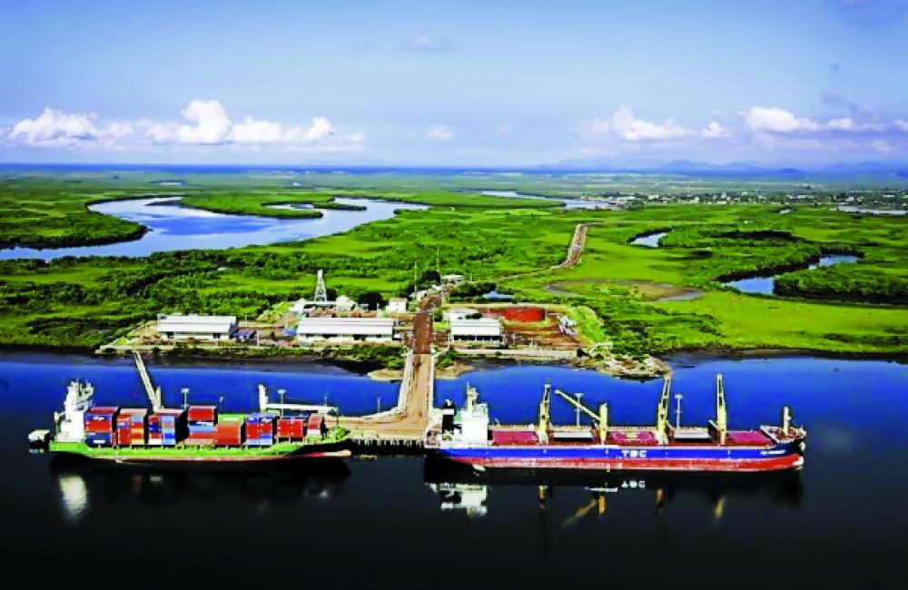 La Empresa Nacional Portuaria anuncia que chinos ampliarán puerto de zona sur