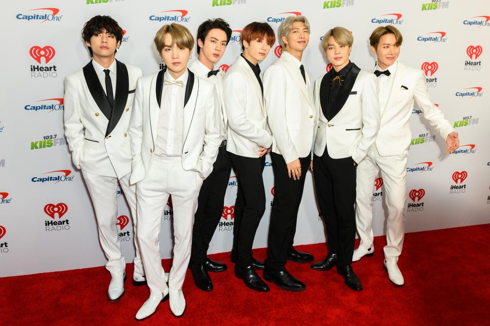BTS se reunirá con Sheinbaum y saludará a fans desde el Palacio Nacional