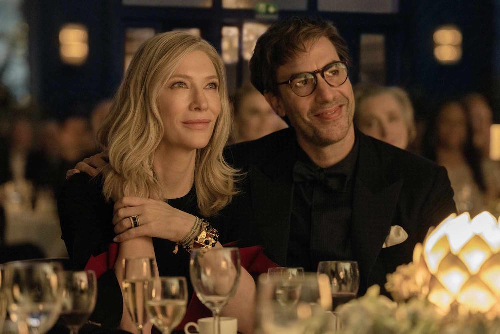 Sacha Baron Cohen da vida a Robert, el serio y aburrido marido de Catherine (Cate).