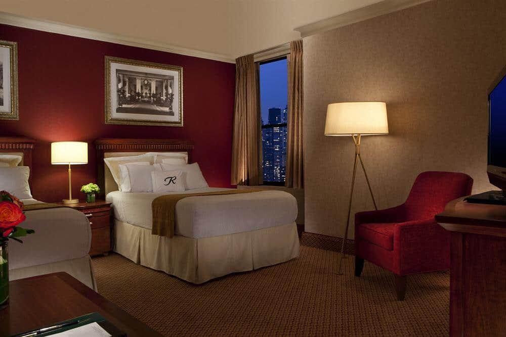 El lujoso hotel Roosevelt, reconvertido en refugio para inmigrantes