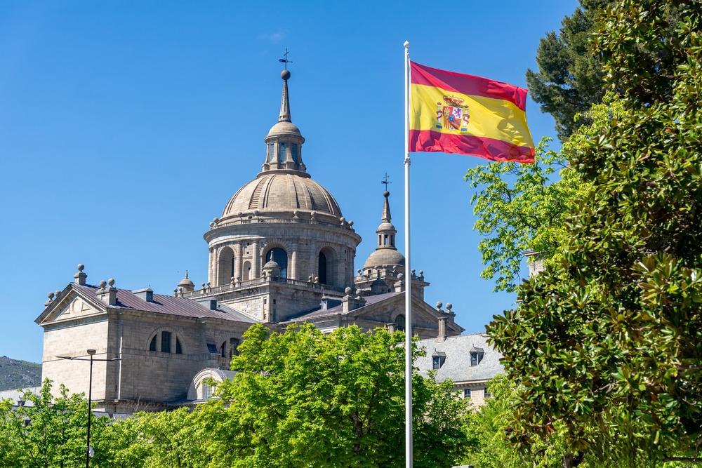 La monarquía española enfrenta años de escándalos y tensiones