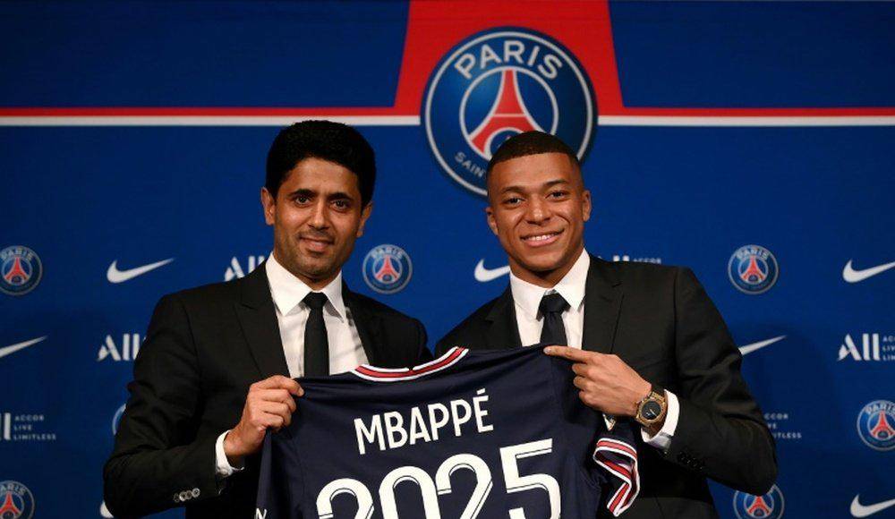 Y siguieron contando de la traición de Mbappé: “No renovar tras esa promesa fue muy mal recibido por el presidente del PSG, por lo que se encuentra molesto”.