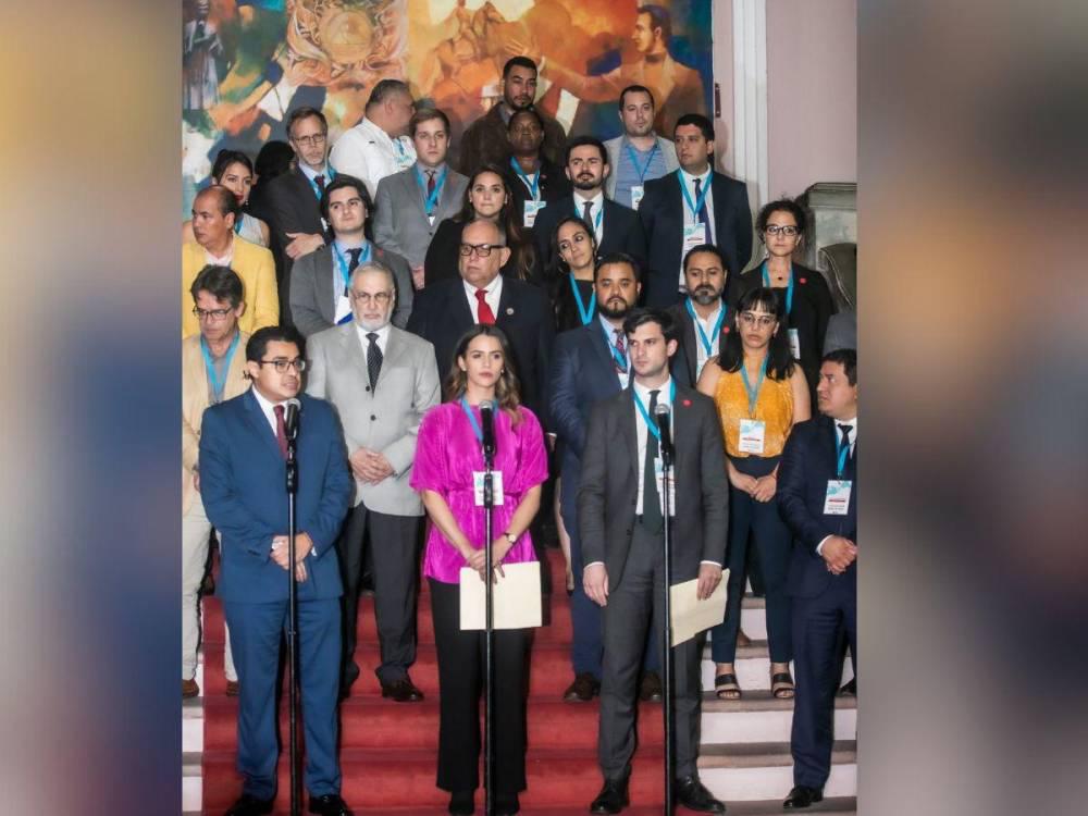 Sin aclarar quién pagó gastos de invitados extranjeros en Honduras