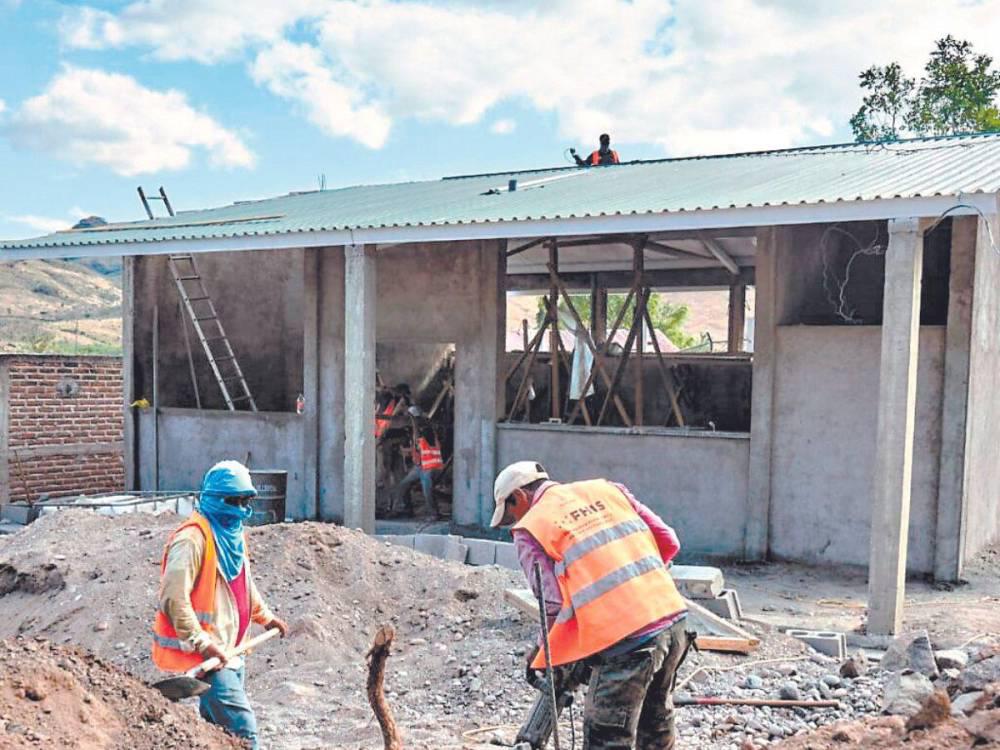 Con fondos de China repararán escuelas en Honduras
