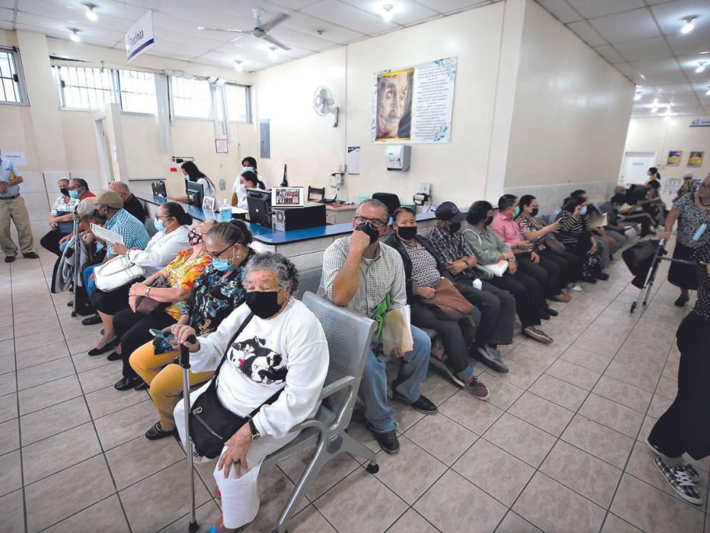 Exonerados adultos mayores de gravámenes financieros