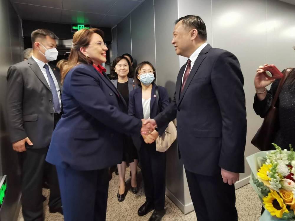 Xiomara Castro llega a China para reunirse con Xi Jinping