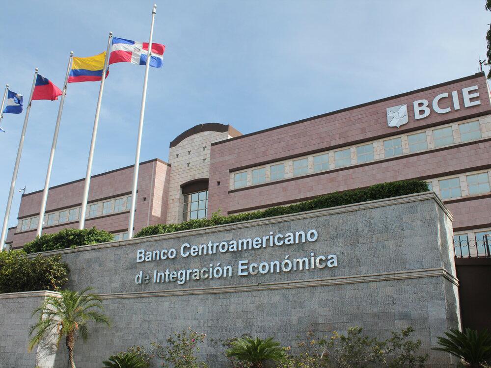 El BCIE aprueba 2,590 millones de dólares a Honduras