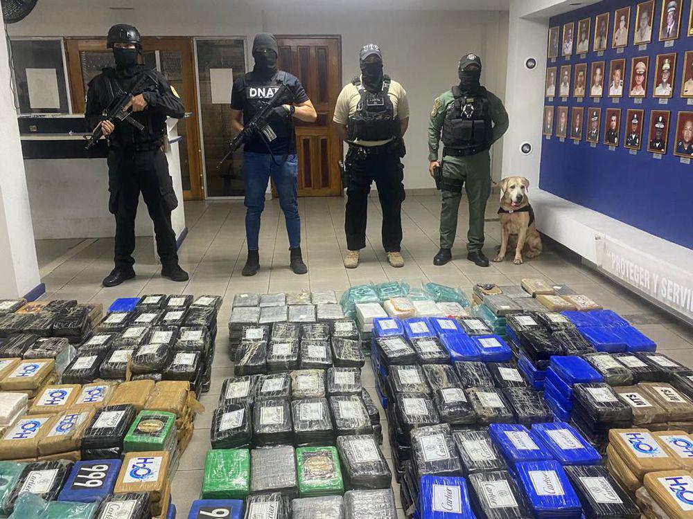 Panamá halla 988 paquetes de cocaína en contenedor que salió de Puerto Cortés, Honduras