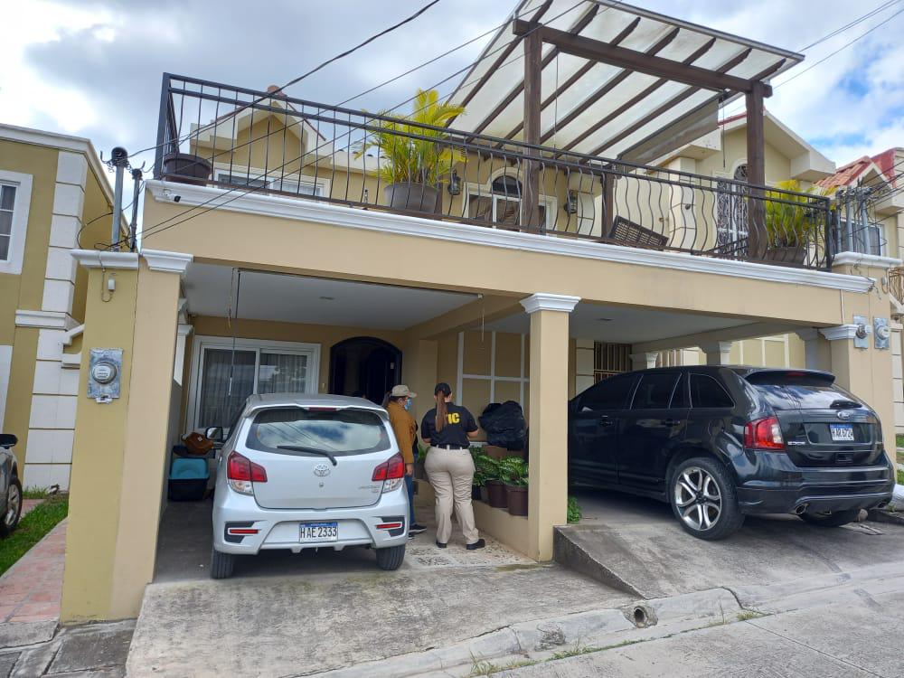 El MP inspeccionó propiedades vinculadas a supuestos socios de Hilda Hernández.