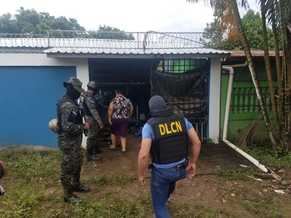 Más de 11 años de cárcel para dos civiles, quienes junto a seis policías traficaron 50 kilos de cocaína