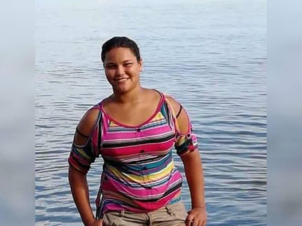 Matan a jovencita de 20 años en unos apartamentos