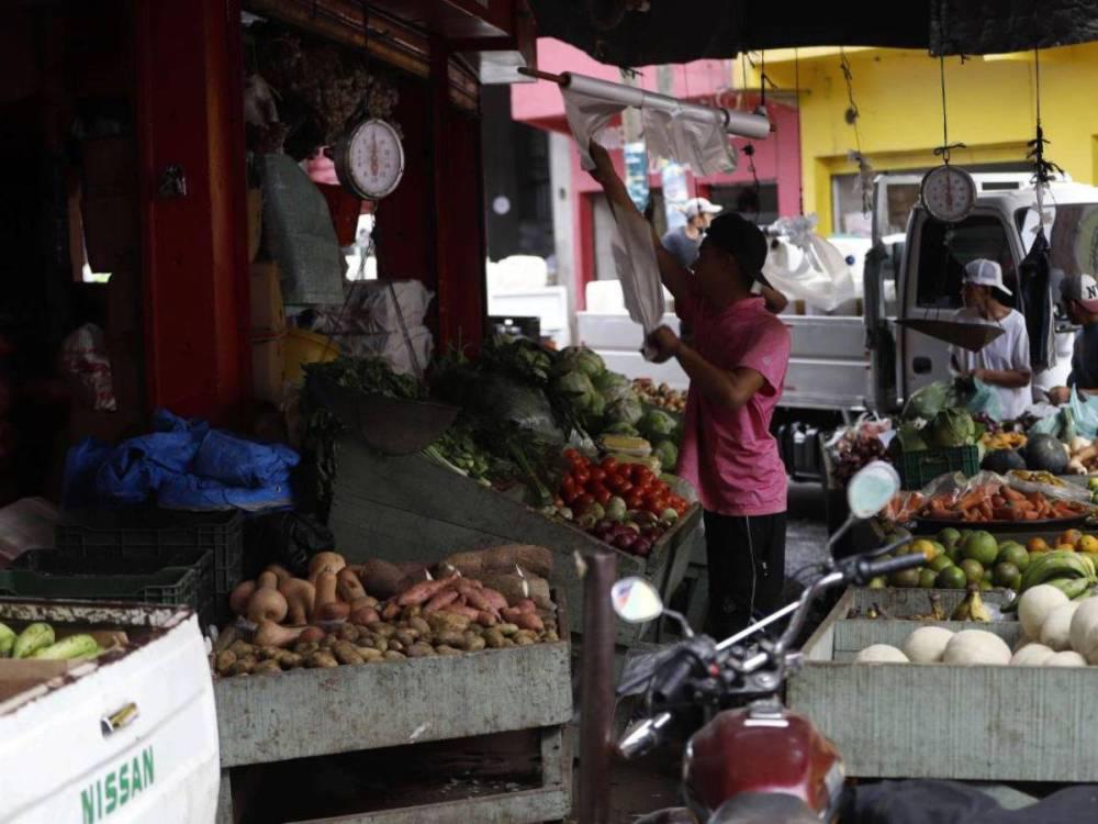 Así se mueven los precios en el mercado Zonal Belén para Navidad