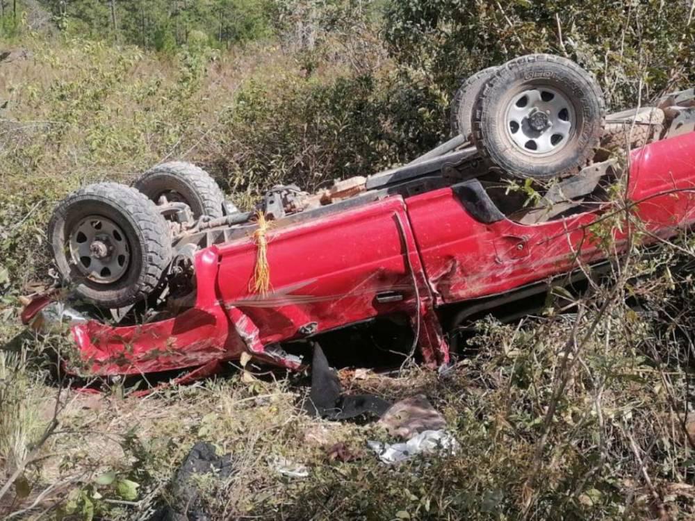 Quinceañera vuelca carro y provoca muerte de niños en Comayagua