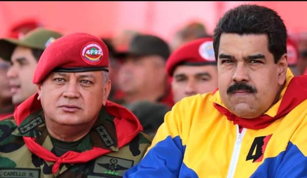 <b>Brenda Fiegel</b>, analista de inteligencia en la <b>Oficina de Estudios Militares en el Fuerte Leavenworth, Kansas </b>señaló que el líder histórico de la organización es <b>Diosdado Cabello</b>, el número dos del chavismo, además de ser un hombre cercanísimo a Maduro, pese a que en varias ocasiones han transcendido las diferencias entre ambos sobre el control del poder político en Venezuela, llegándose a plantear una guerra interna entre ambos líderes por el control de las fuerzas armadas y del Partido Socialista Unido de Venezuela. (Psuv).