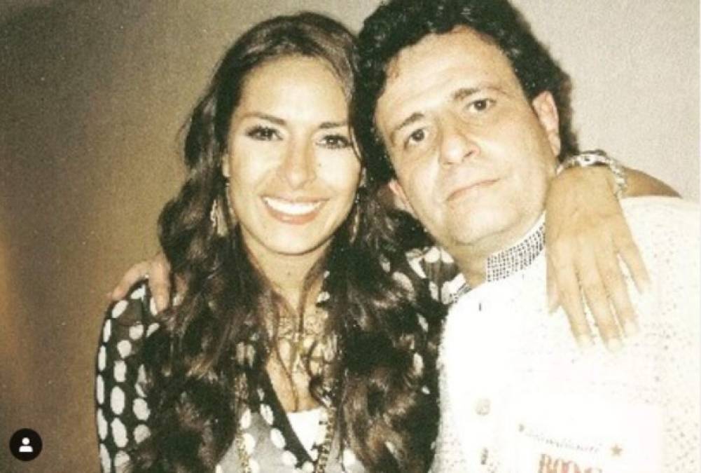 Carlos Miguel también compartió está foto junto a Galilea Montijo.