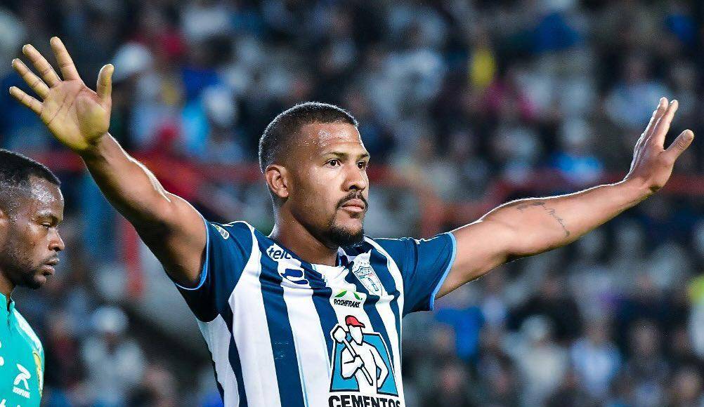 Atacantes: Salomón Rondón, delantero venezolano del Pachuca completa el 11 ideal de los octavos de final de la Concachampions.