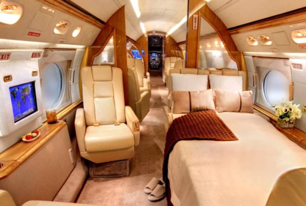 El avión de Messi dispone de 16 asientos que pueden convertirse en un total de 8 camas.