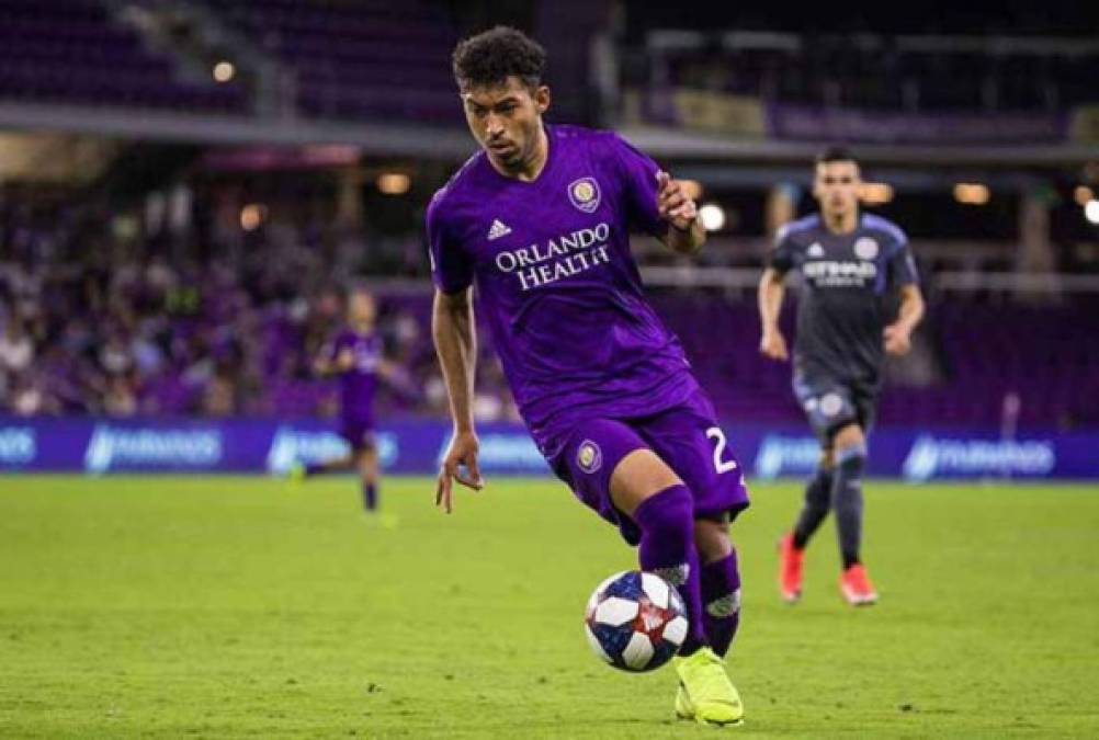 Resulta que Danny Acosta no ha vuelto a saber lo que es jugar profesionalmente desde el pasado 19 de julio. Ese día jugó con la camiseta del Orlando City en el empate 1-1 antre Portlatd Timbers, fue titular en dicho encuentro.