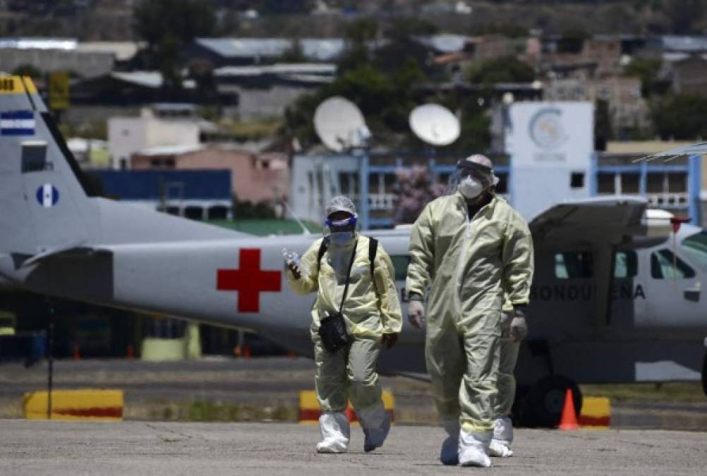 La ministra de Salud, Alba Consuelo Flores, ante la muerte de otro médico de primera línea, reconoció que en el departamento de Gracias a Dios existen muchas falencias en cuanto equipo médico, específicamente en el principal hospital de la zona.