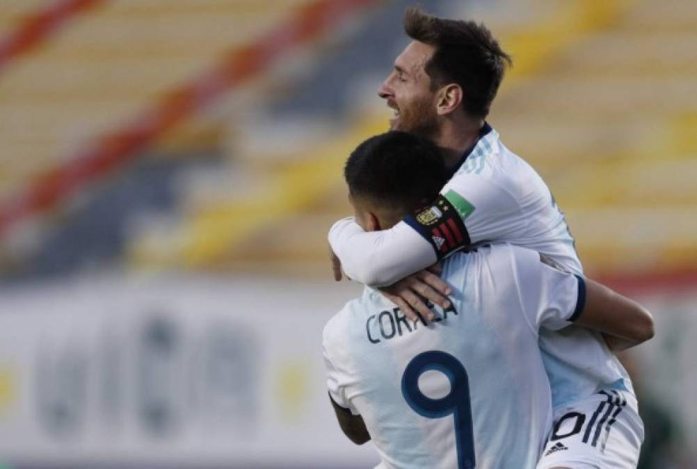 Lionel Messi festejó a lo grande el gol de Correa que significó la victoria de Argentina ante Bolivia.