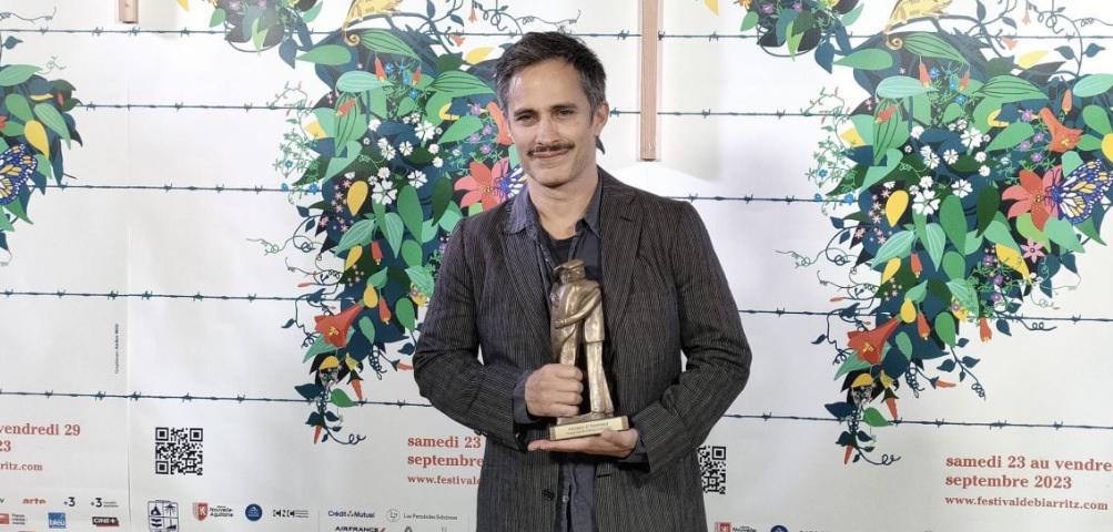 Gael García Bernal homenajeado en Francia: “en los 90 hacer cine era un acto de rebeldía”