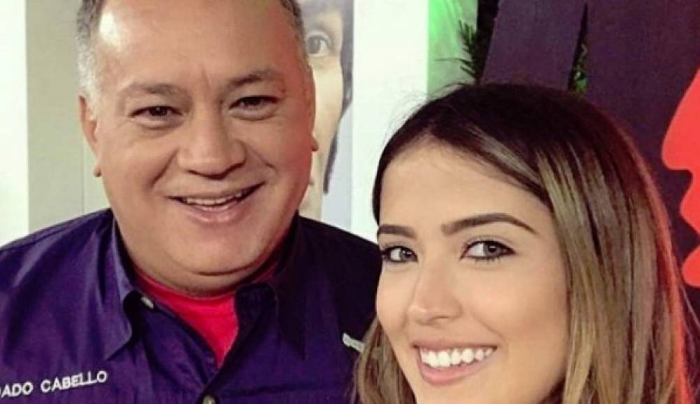 Según medios estadounidenses, el año pasado EEUU confiscó más de 800 millones de dólares a Cabello y deportó a Daniella cuando trataba de ingresar a Miami. El chavista negó las afirmaciones desde su cuenta de Twitter.