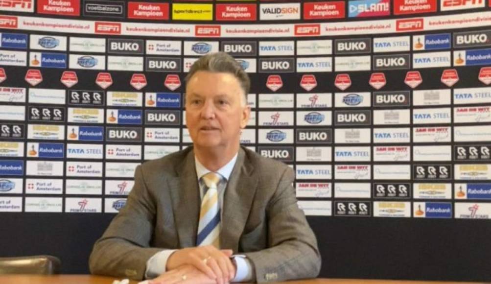 Cinco años después de su retirada, el experimentado entrenador holandés Louis Van Gaal regresa a los banquillos para dirigir al Telstar de la segunda división de Holanda. Foto Twitter @telstar1963nv.<br/>