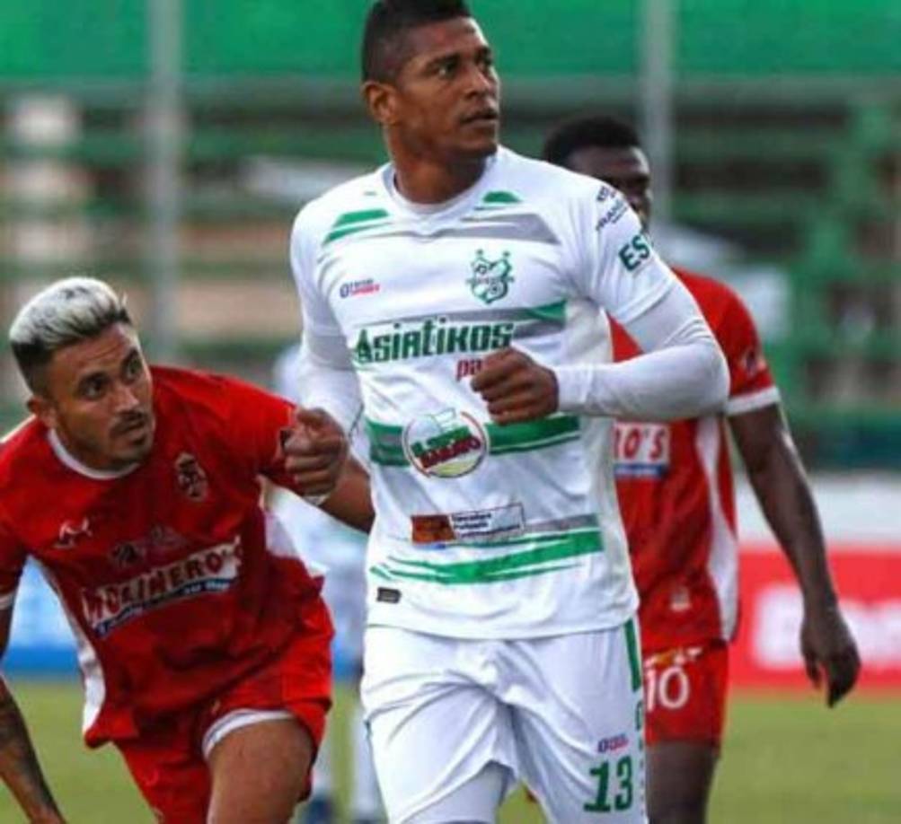 Carlo Costly: El delantero anunció que seguirá jugando un torneo más con Platense a petición del estratega colombiano John Jairo López. En un principio el atacante había señalado que el Clausura 2020 sería su último campeonato como futbolista.