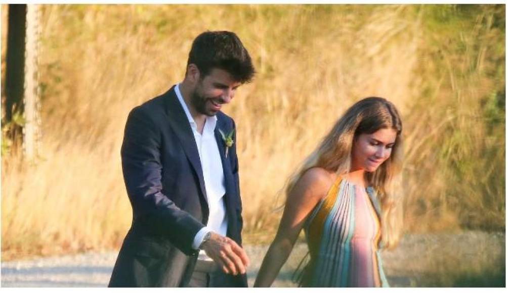 El 2022 Piqué aceptó tener una relación con la estudiante Clara Chía, incluso algunos medios han afirmado que dicha relación comenzó antes de haber roto su relación con Shakira.
