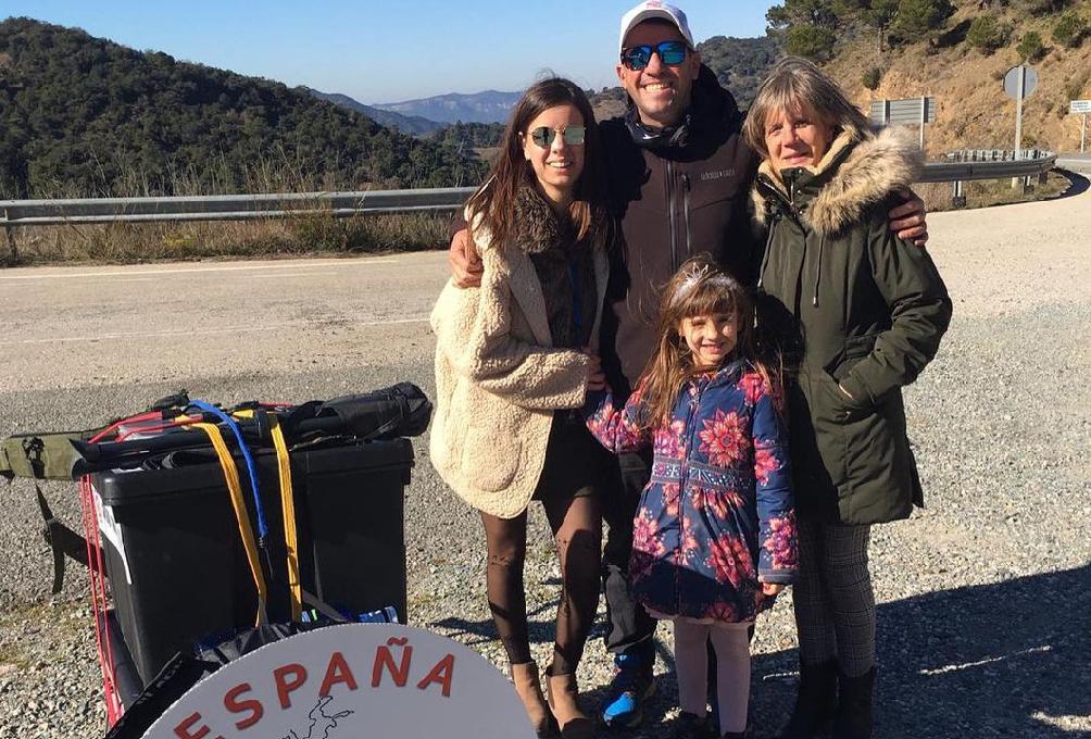 Santiago Sánchez, el español que iba caminando rumbo a Qatar y terminó preso en Irán