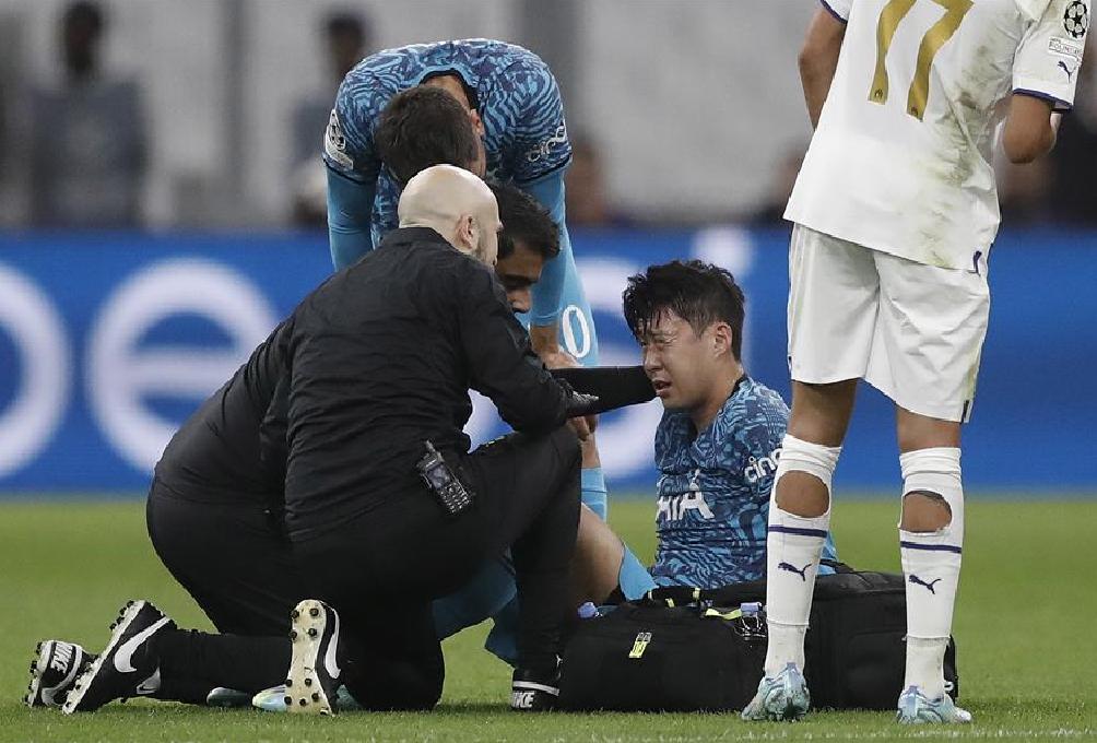 Aficionados surcoreanos arremeten contra el jugador que lesionó a Heung Min Son