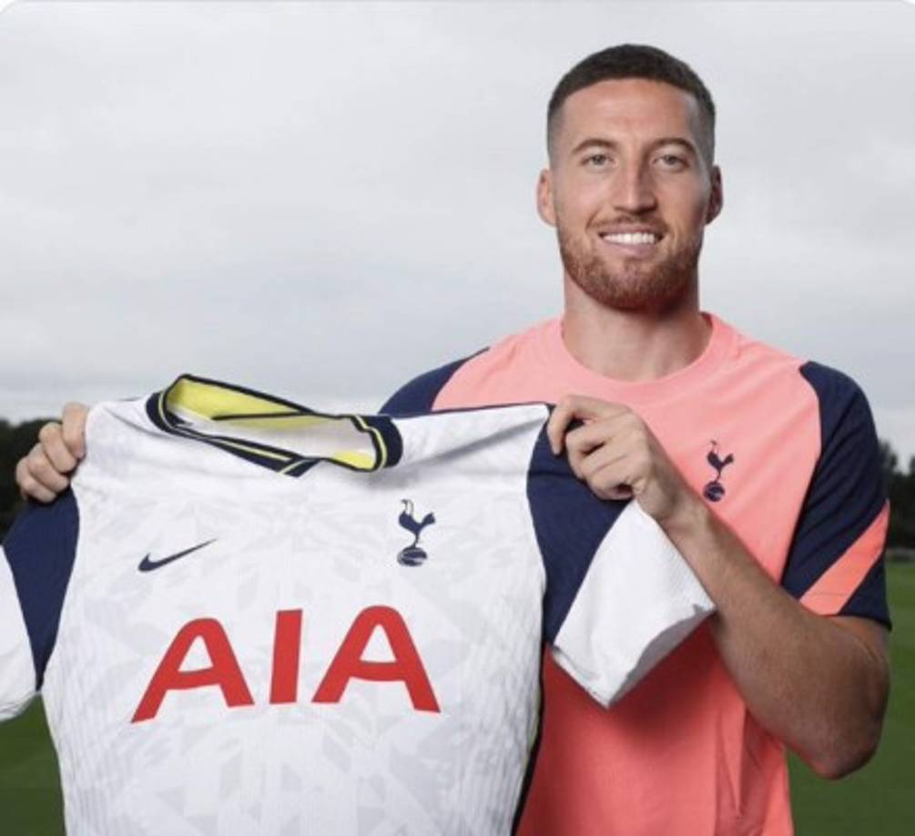 El Tottenham anunció el fichaje del defensa Matt Doherty, por una suma no desvelada que rondaría los 17 millones de euros (20 millones de dólares). El defensor llega procedente del Wolverhampton.<br/>