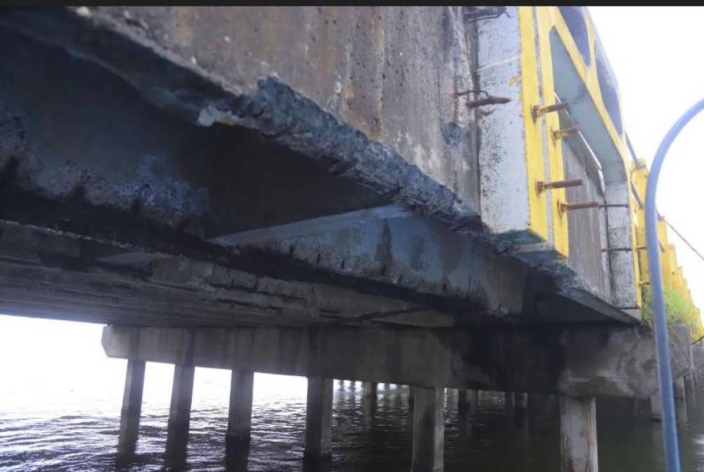 Economía en peligro: Puentes de Puerto Cortés a punto de colapsar