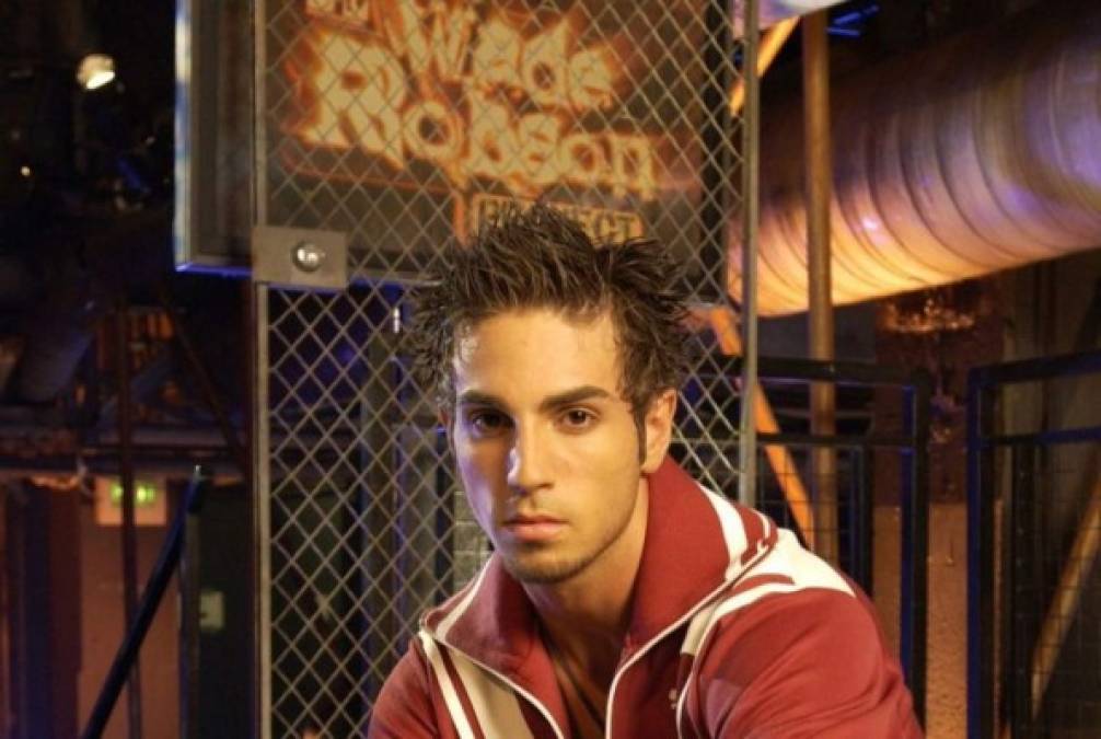 Wade Robson también fue el presentador y productor ejecutivo del programa de MTV: Wade Robson Project, que se emitió en 2003. El programa <br/><br/>Desde 2007 Robson apareció como coreógrafo, intérprete y juez invitado en So You Think You Can Dance en donde estuvo por varias temporadas. En el show Ganó dos premios Emmy por coreografía excepcional por sus rutinas 'Ramalama' y 'El colibrí y la flor'.<br/><br/><br/>