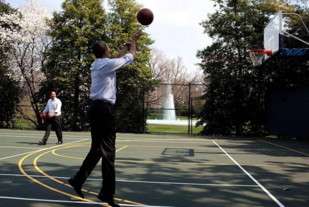 Melania transformó la pista de tennis luego de que el expresidente Barack Obama la convirtiese en una cancha de basketball.
