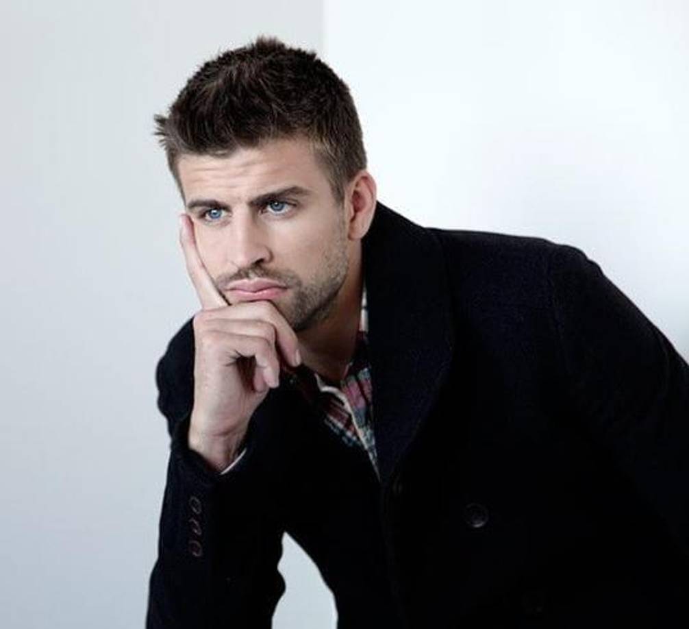 A demás la cantante Shakira no es la única que tiene problemas en España, también el ahora empresario Gerard Piqué ha tenido algunos altibajos, sobre todo por cuestiones con su equipo de Andorra Club. 