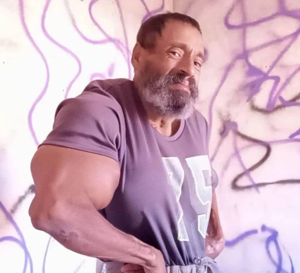 Valdir Segato era furor en sus país y las redes sociales por sus grandes bíceps de casi 60 centímetros.