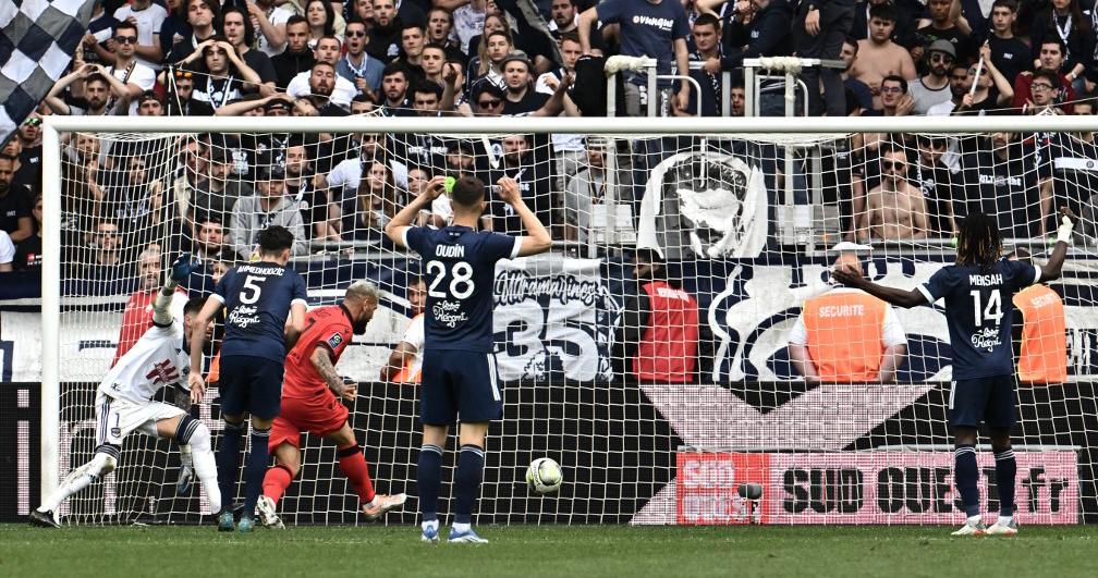Girondins de Burdeos vuelve a perder y solo un milagro lo salva de descender en Francia