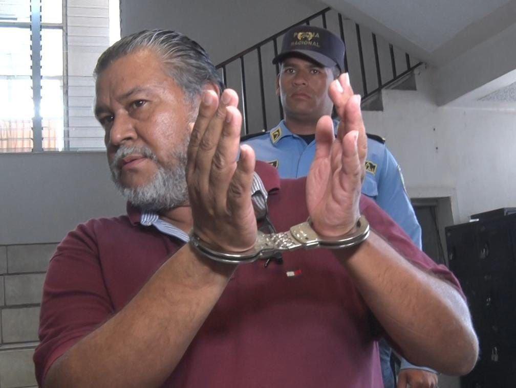 Dictan auto de formal procesamiento a Constantino Zavala