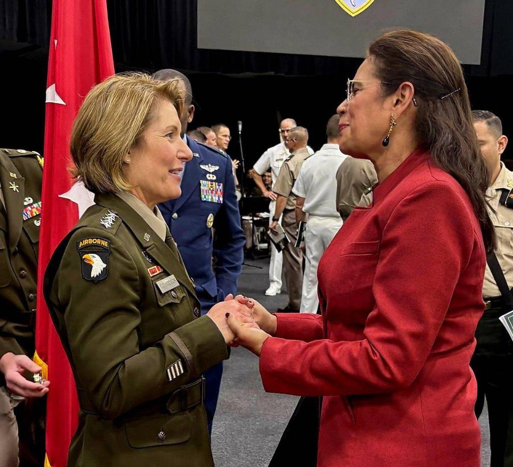 Durante una ceremonia de cambio de mando celebrada en Miami, en el sur de Florida (EE UU) y donde este cuerpo militar tiene su sede, Holsey defendió que las alianzas son la mejor disuasión para afrontar “las preocupaciones económicas y de seguridad compartidas”.