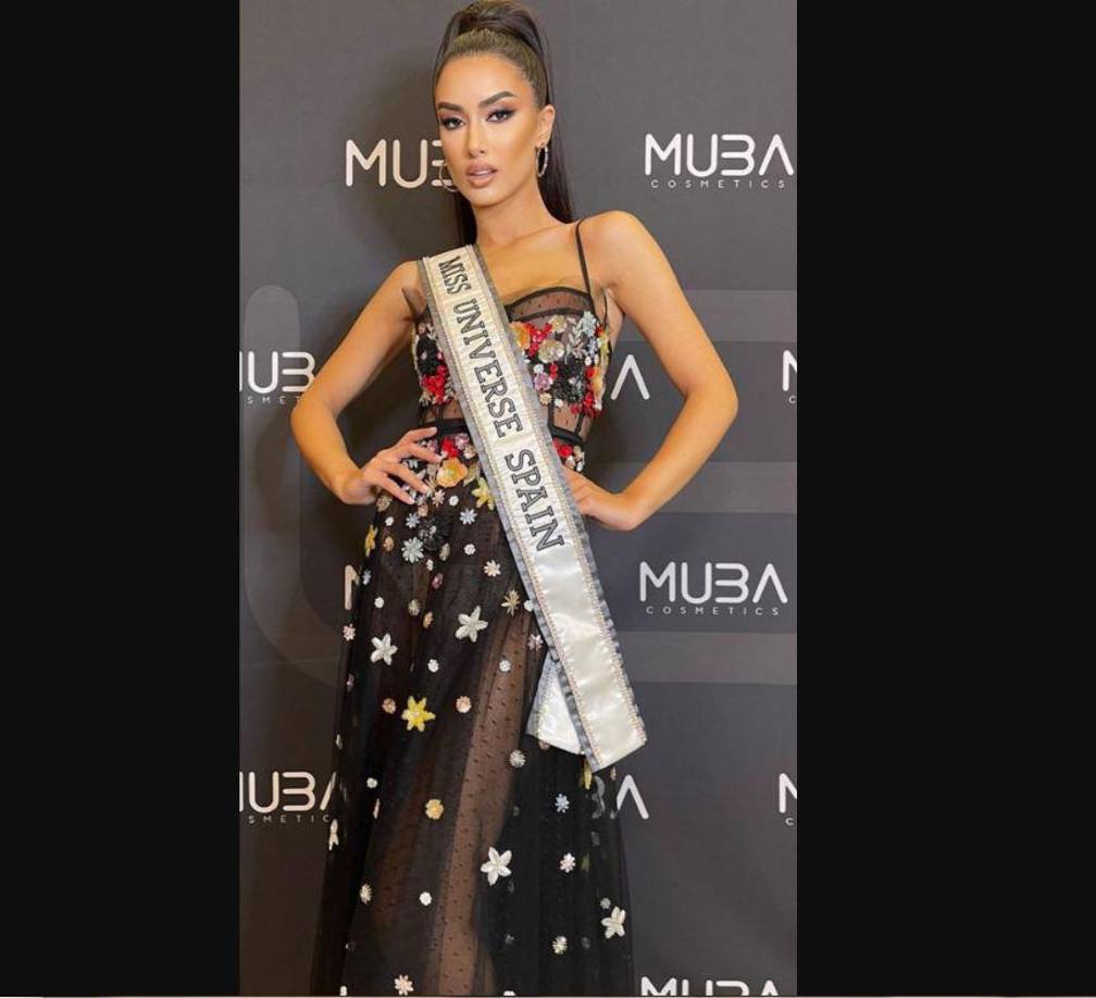 Sarah Loinaz, de 23 años, es dueña de unas medidas de infarto con su 1.75 m de altura y sus rasgos exóticos son herencia de su madre.