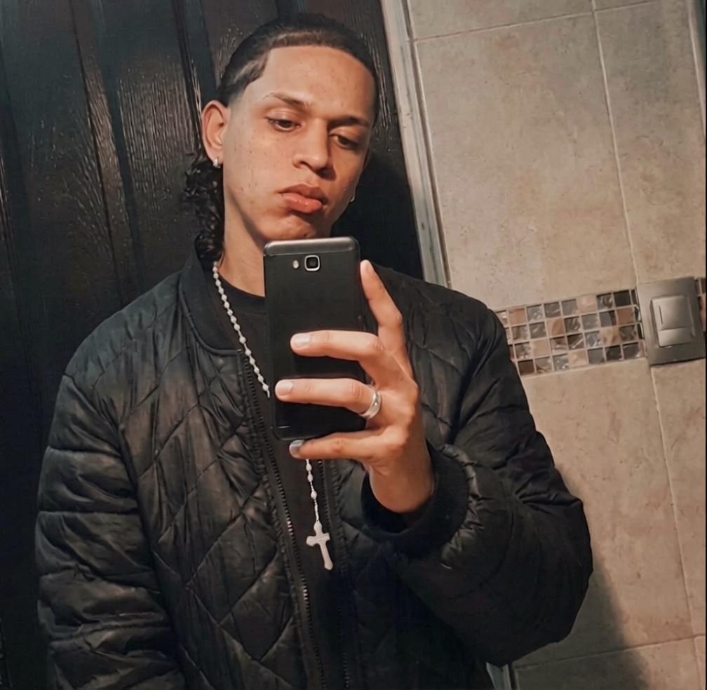 Desafiante: así se mostraba en redes sociales hondureño que enfrenta pena de muerte